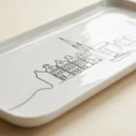 Copenhagen Long Tray, close-up of the line drawing